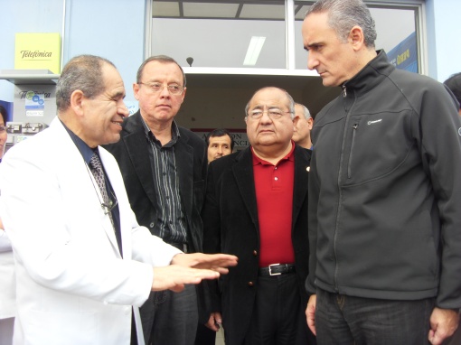 Director del hospital con el Presidente de la Región Callao